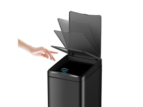デザインを一新した自動開閉ゴミ箱